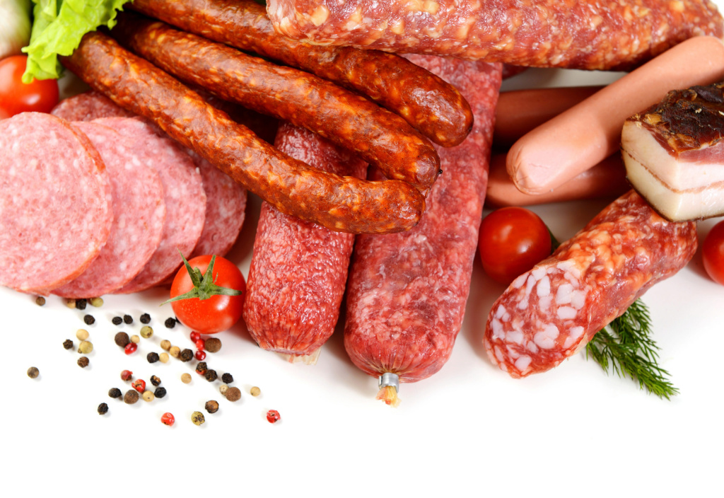 Meat_products_Sausage_Black_pepper_Tomatoes_White_562536_4000x2750-scaled.jpg